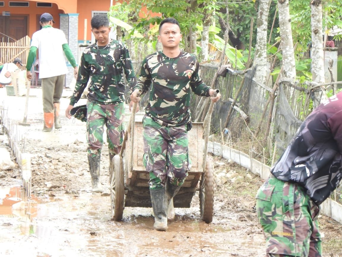 Pengecoran Jaling 150 Meter&nbsp; Wilayah Desa Karangmukti di Kerjakan TMMD 119 Kodim 0509&nbsp; Kab Bekasi