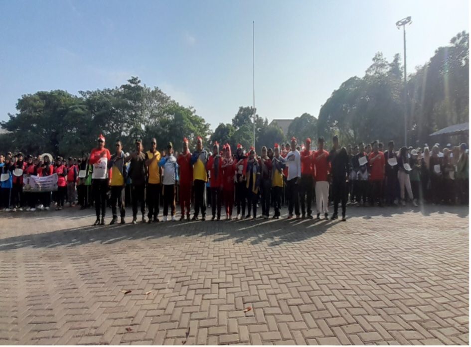 Pemerintah Kecamatan Karangbahagia Gelar Jalan Sehat Dalam Rangka Hari Jadi Kab Bekasi Ke- 74 dan HUT RI Ke-79