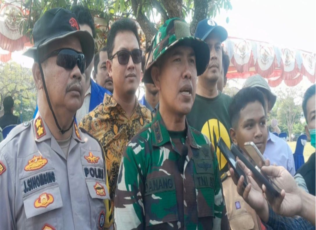 Peringati HUT RI ke-79, Kodim 0509 Kabupaten Bekasi Lakukan Bersih Bersih Sungai Kalijambe