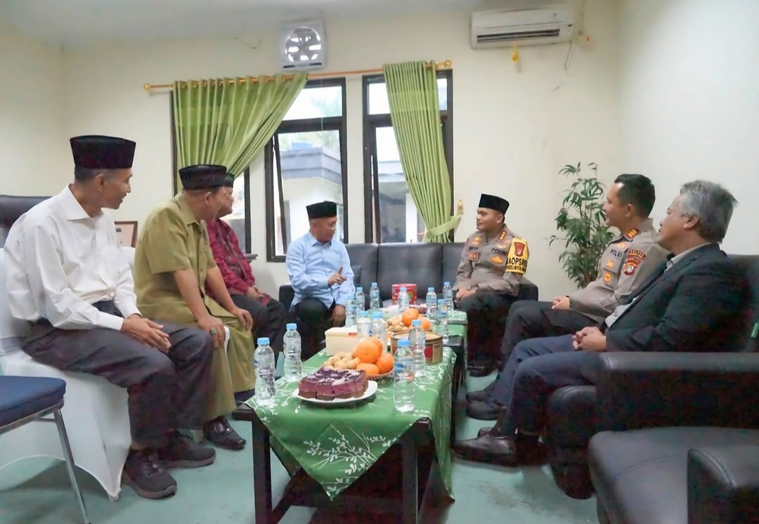 Kapolres Metro Bekasi Jalin Silaturahmi dengan MUI Kabupaten Bekasi