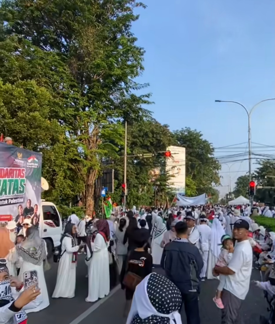 Antusias Warga Karawang Padati Hari Bela Palestina