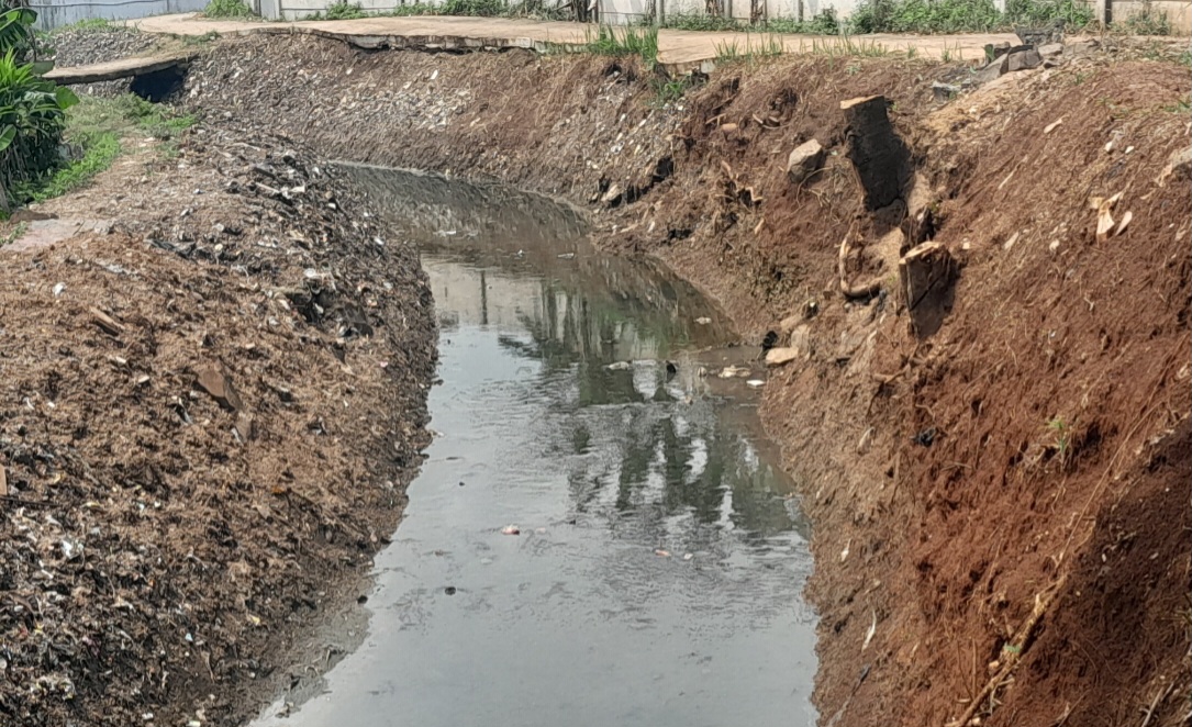 Jababeka Cikarang Salurkan CSR Bentuk Normalisasi Kali Dawuan di Desa Tamanrahayu