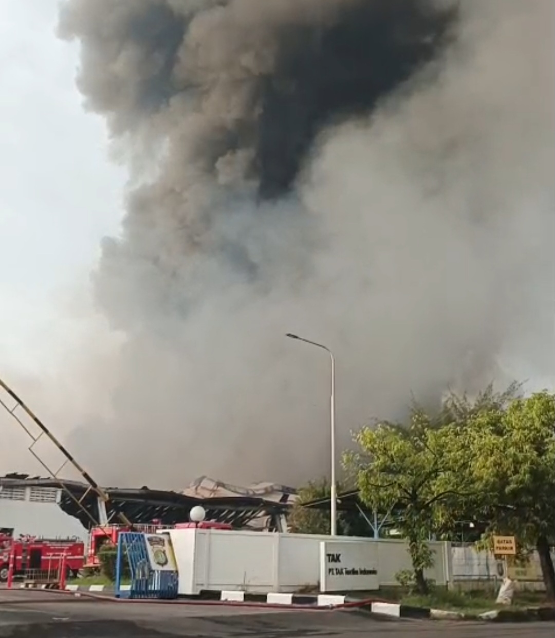 PT.Tak Textile Indonesia Jababeka Terbakar