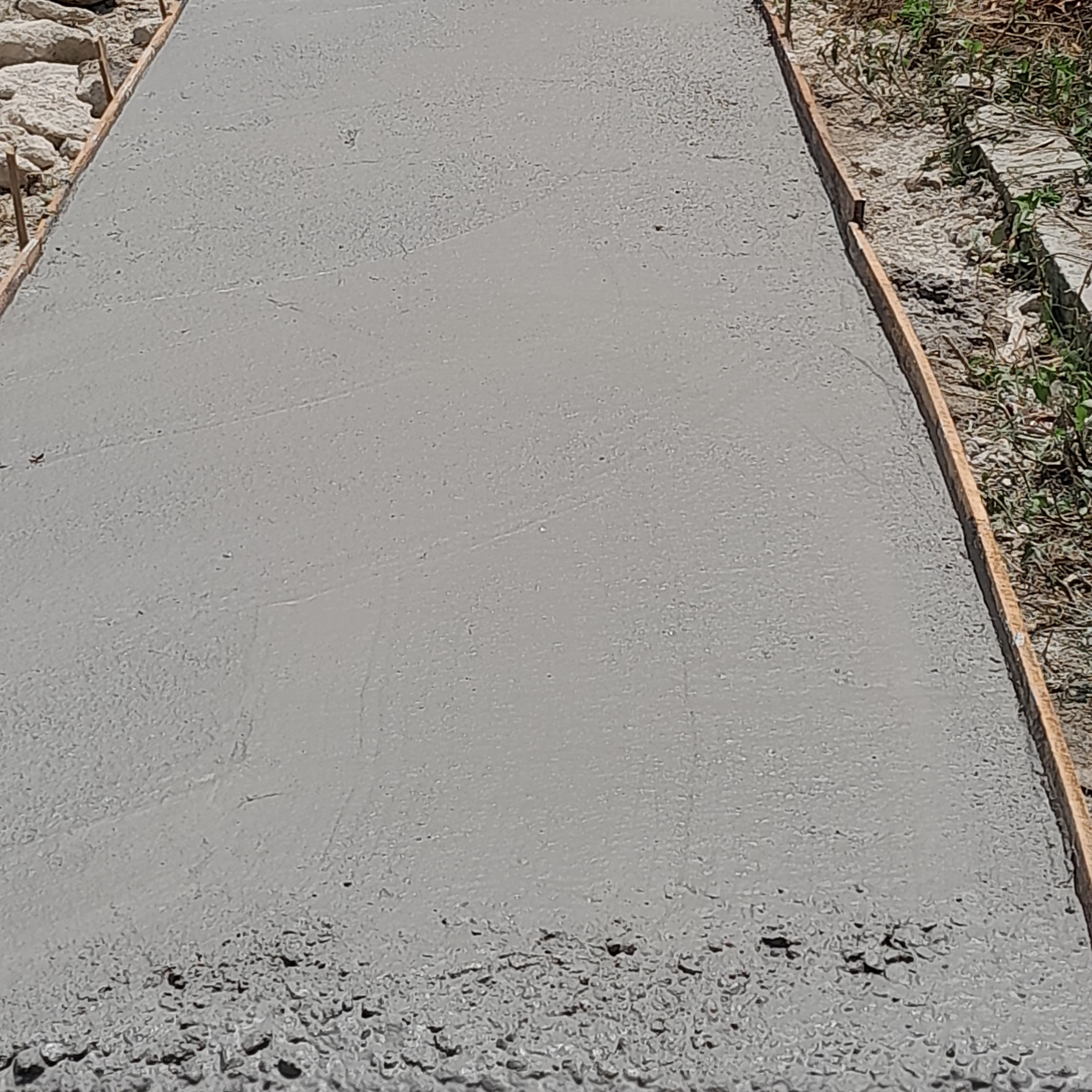 Proyek Banprov Jaling Gang H.Wanda Karangrahayu Diduga Asal Jadi