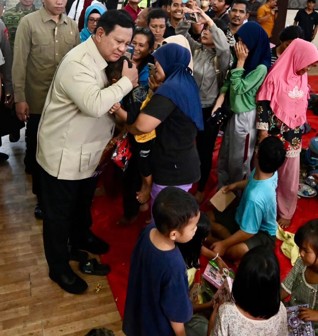 Presiden Prabowo Kunjungi Korban Banjir Bandang di Tapanuli Tengah Sumatra Utara