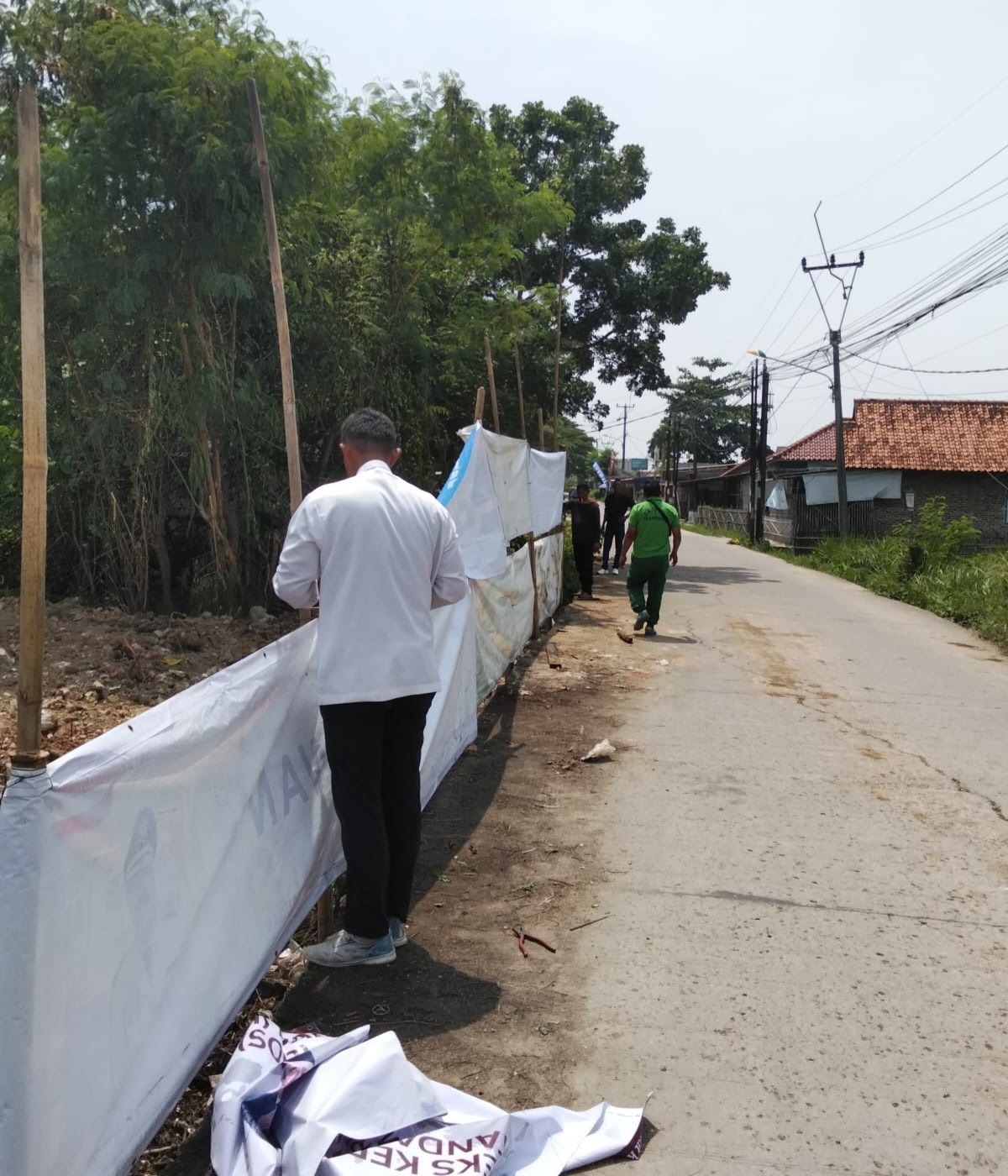 Himbauan Kasie Pol PP Kecamatan Karang BahagiaTentang Larangan Membuang Sampah Sembarangan
