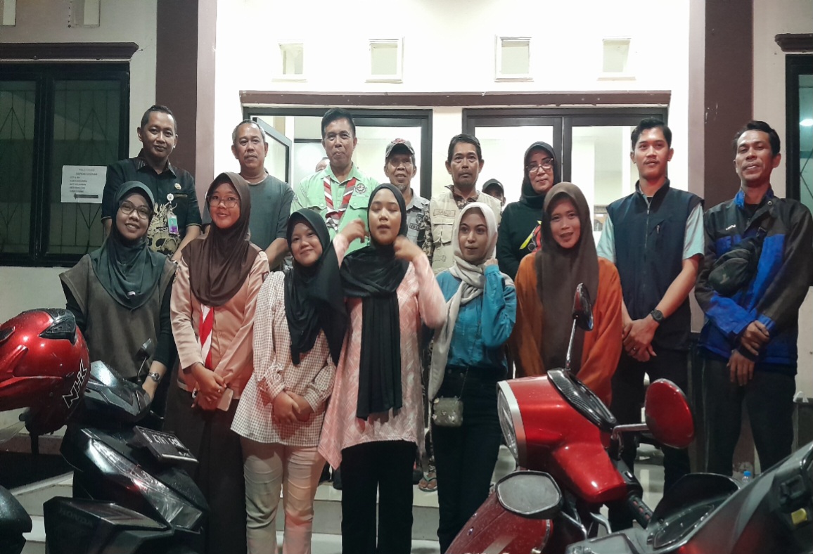 Kwarcab Gerakan Pramuka Kabupaten Bekasi Dirikan Dapur Umum Untuk Warga