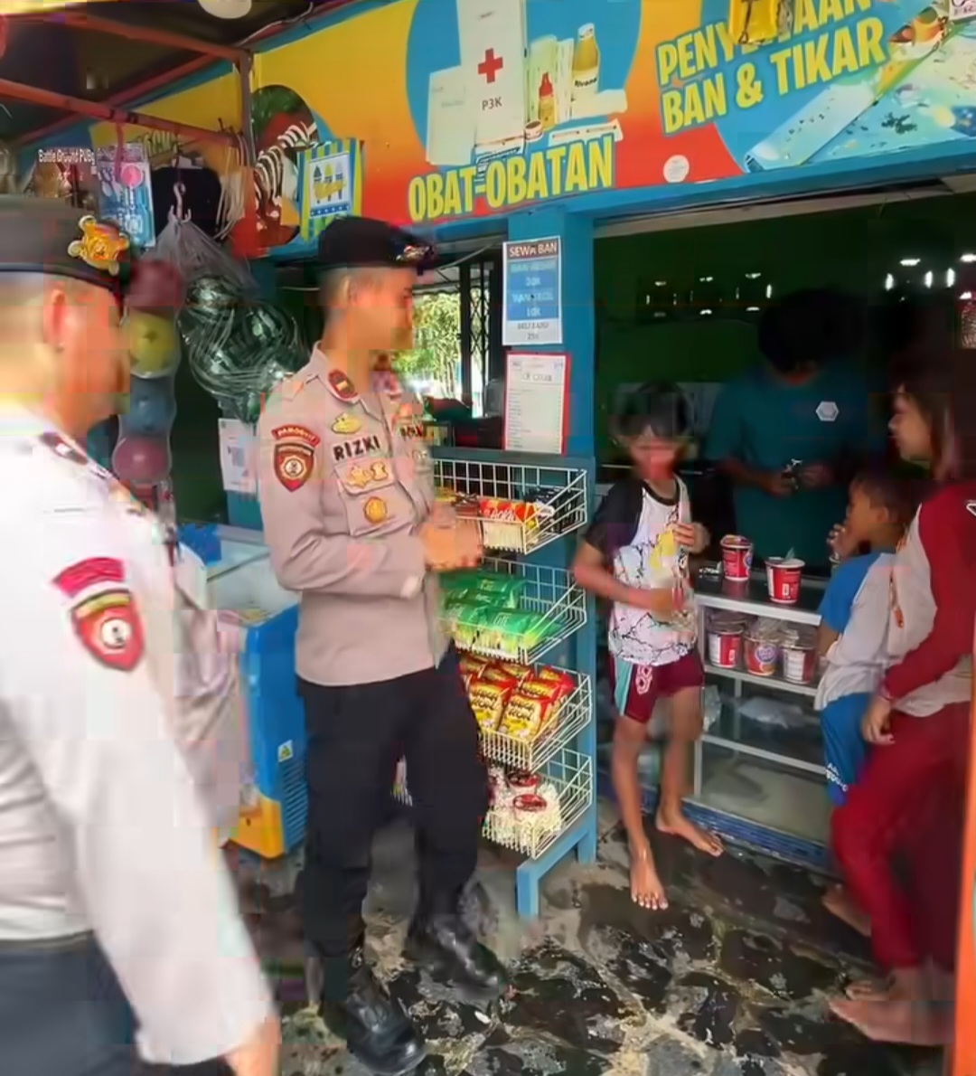 Sat Pamobvit Polres Metro Bekasi Patroli Pengamanan di Objek Wisata Dion Waterboom