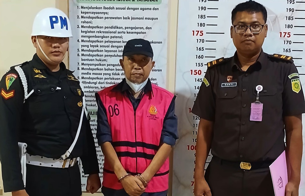 Kejati Lampung Tangkap Alamsyah Mantan Asisten 2 Setdakab Lampung Utara