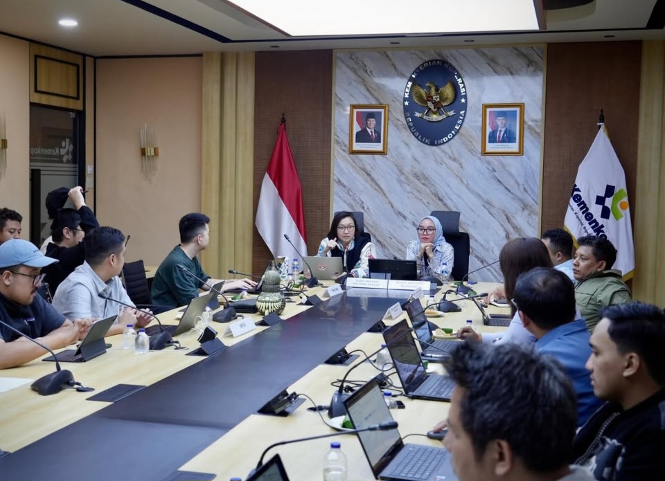 ‘Riuh Rendah’,Wamen Koperasi RI Terima Wamen Ekraf RI Bersama Gen-Z Bahas KDKMP