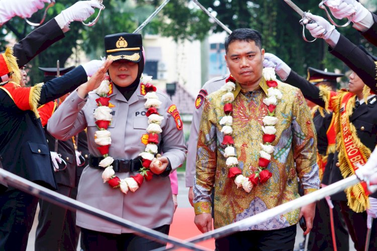 Polres Metro Bekasi Lakukan Sertijab, Kombes Pol Sumarni Gantikan Kombes Pol Mustofa