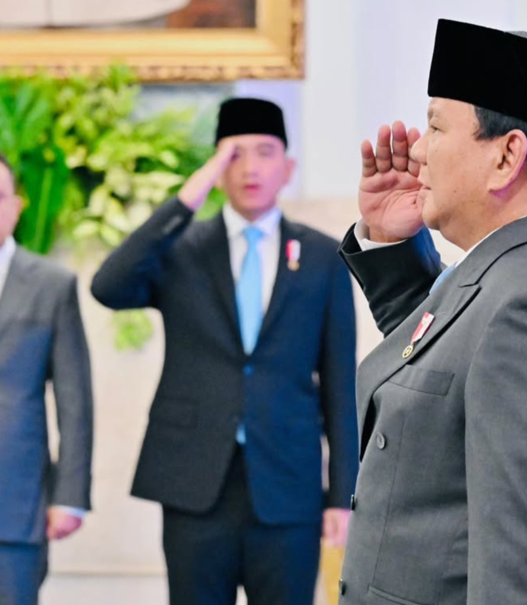 Presiden Prabowo Saksikan Pengambilan Sumpah Jabatan Adies Kadir Sebagai Hakim Konstitusi