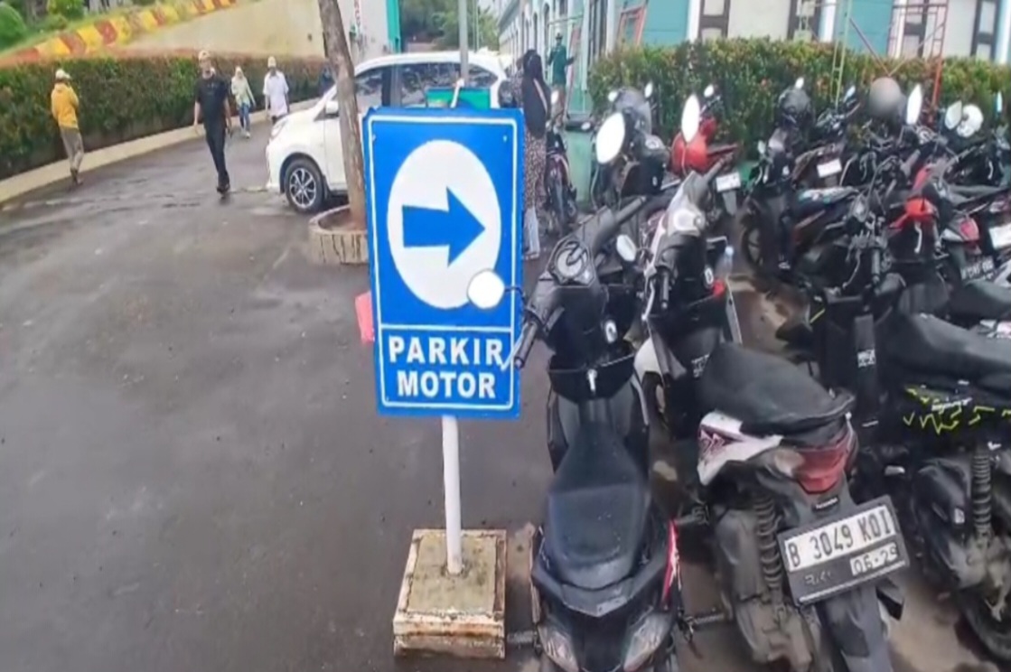 Disidak Dishub, Tarif Parkir RS Ananda Babelan Tetap Jalan: Warga Menjerit, Sanksi Belum Bergerak