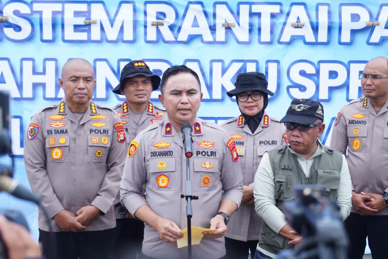 Ketahanan Pangan Nasional, Wakapolda Metro Jaya Bersama Kapolres Metro Bekasi Tebar Puluhan Ribu Benih Ikan