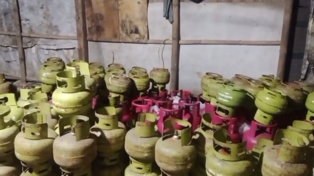 Gempar, Dugaan Pengoplosan Gas LPG, Berujung Intimidasi dan Penganiayaan