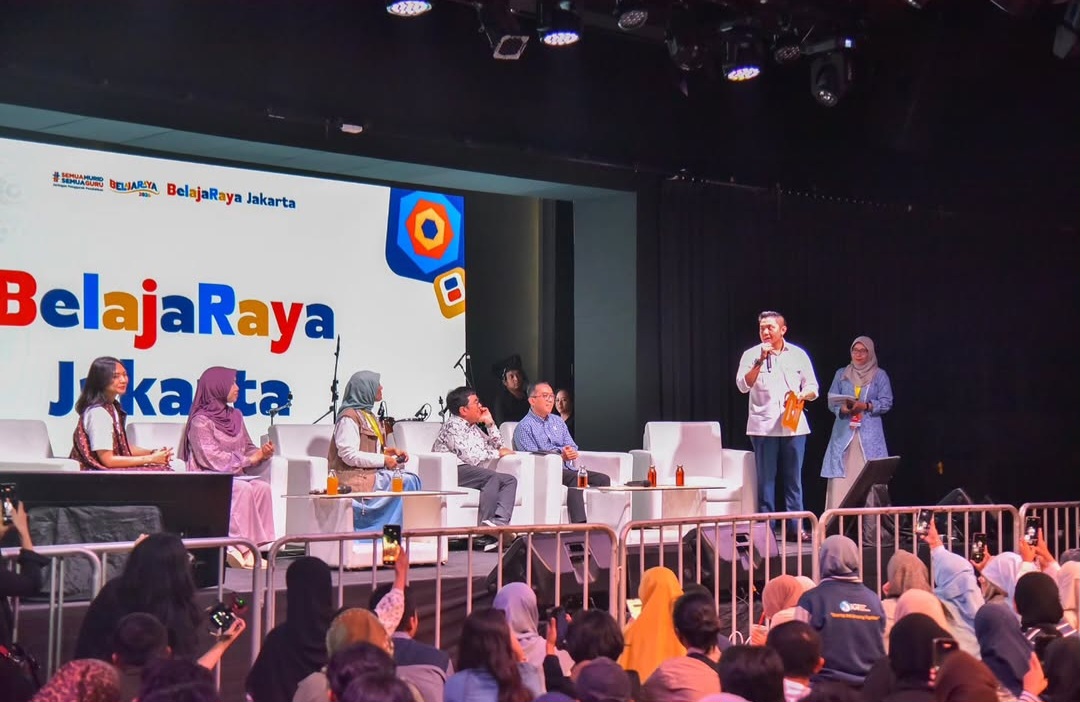 Seskab Teddy Hadiri Acara Belajarraya Jakarta 2026 di Taman Ismail Marzuki