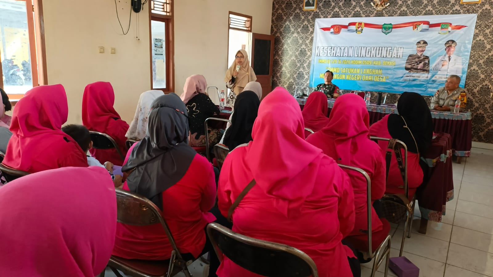 Hari Pertama TMMD ke-129 Kodim 0509/Kab Bekasi Gelar Penyuluhan Kesehatan