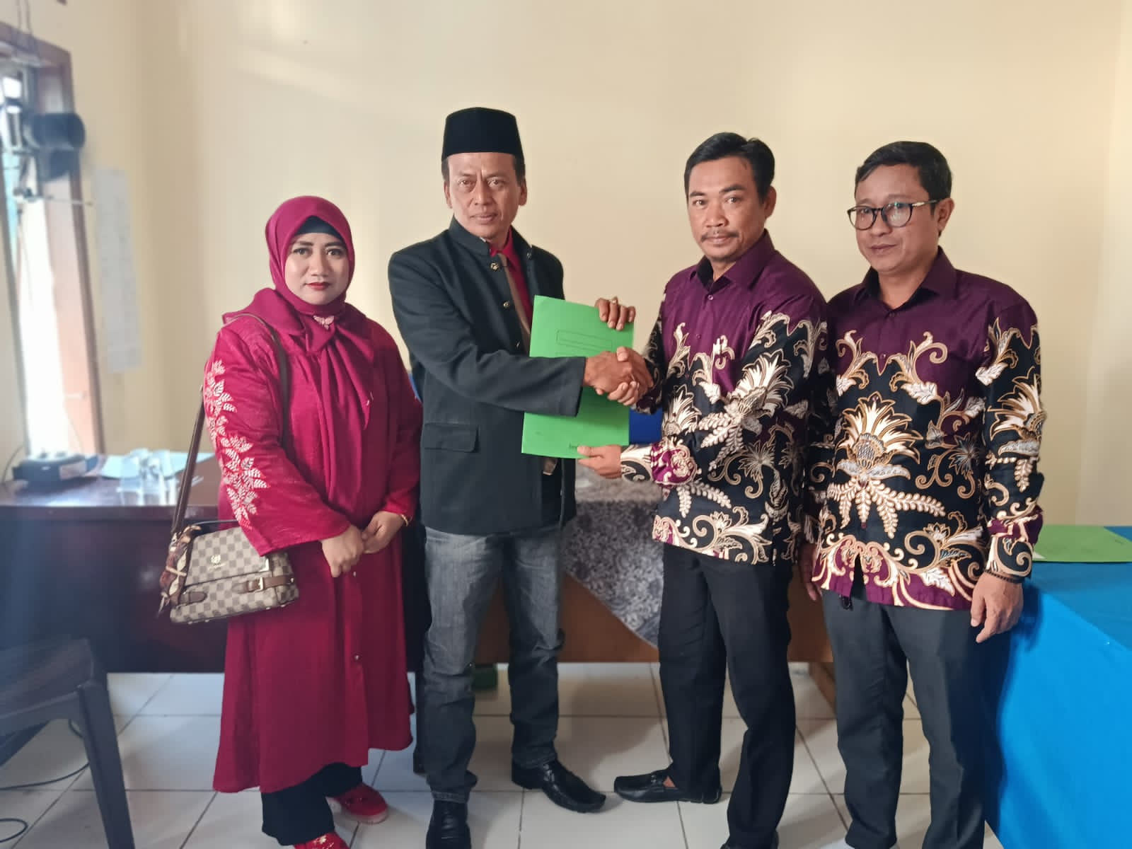 Pendaftaran Bakal Calon Pilkades Karangsatu Hari Ketiga Berjalan Kondusif