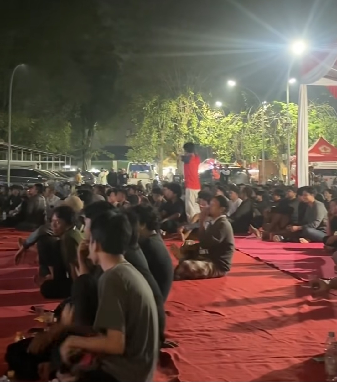 Warga Antusias Nobar Semifinal Piala Dunia 2026 di Gedung Juang Tambun Selatan