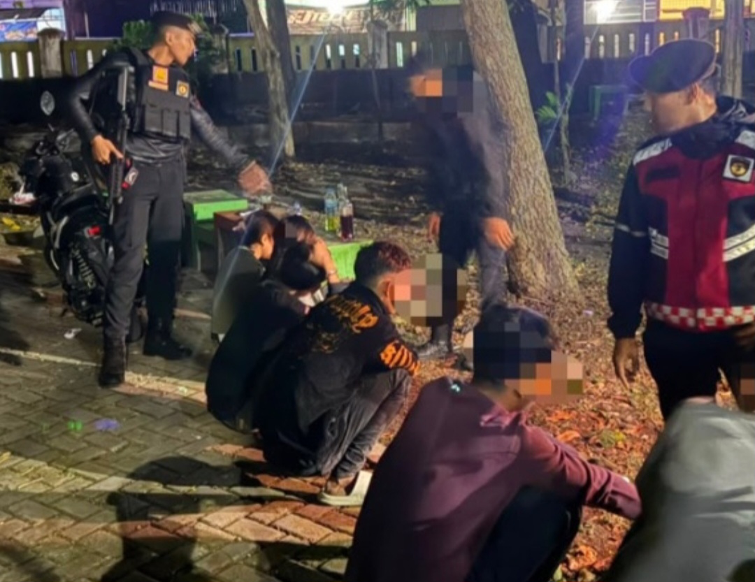 Polisi Amankan Sembilan Pemuda Mabuk Saat Patroli Dini Hari, Cegah Gangguan Kamtibmas