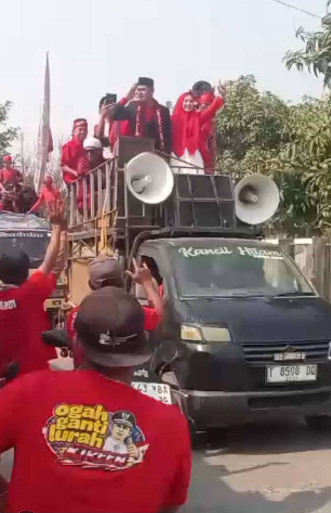 Pawai Akbar Pendukung Sumardi Semarakkan Pilkades Karangmukti, Nomor 3 Jadi Simbol Dukungan