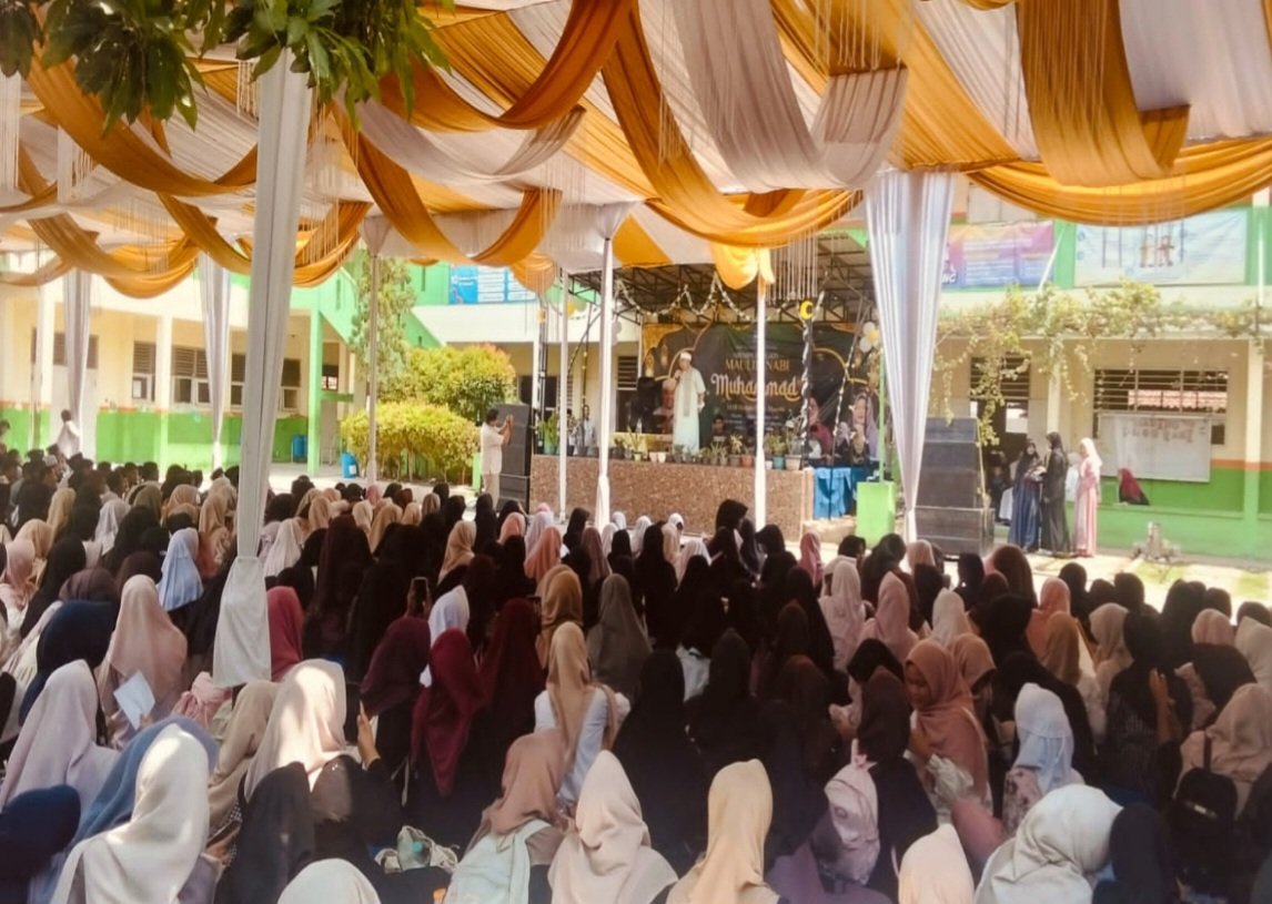 SMPN 1 Sukatani Gelar Maulid Nabi 1448 H, Tanamkan Keteladanan Rasulullah kepada Siswa